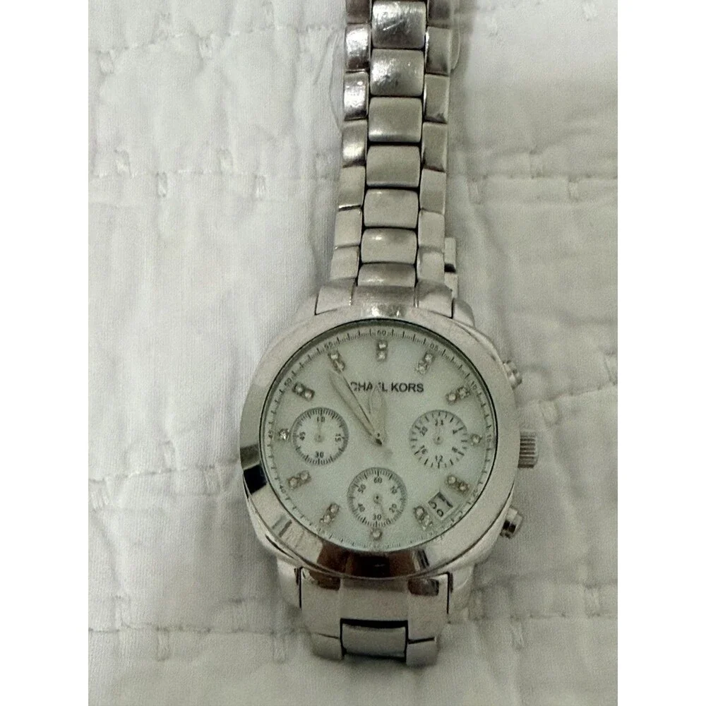 Michael Kors MK5092 Womens Chronograph Watch Stainless Steel Crystal Pearl